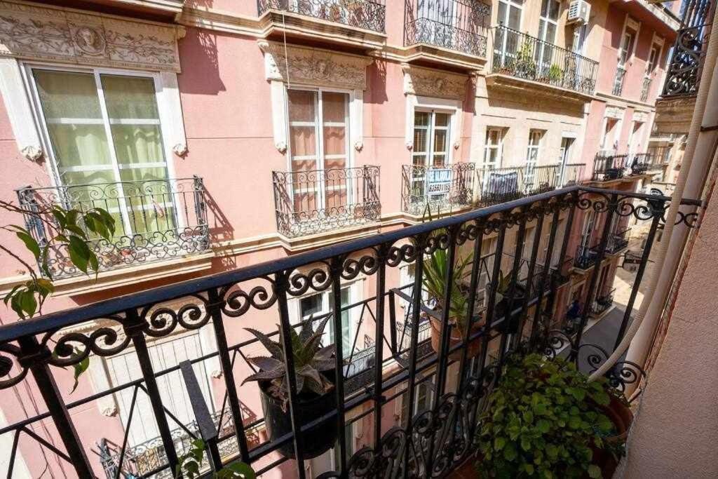 Dirdam Cascoantiguo -Roof Top -4 Min Playa Alicante Zewnętrze zdjęcie